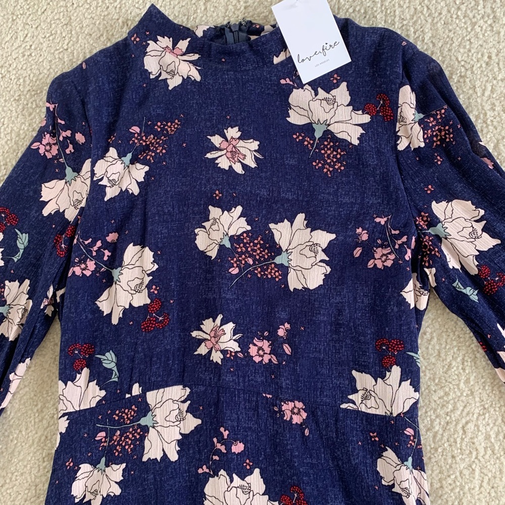 NWT Navy blue, bell-sleeved, short dress - Picture 3 of 5